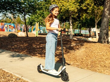 The Segway C2 SE can carry riders up to 121 lbs. (55 kg).