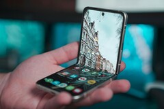 Camera specs and first display features of the Xiaomi Mix Flip were discovered in the HyperOS code. (Image: Onur Binay, Unsplash)