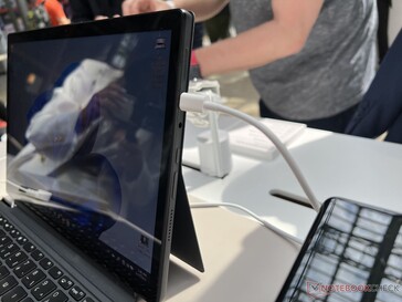 Xiaomi Book S 12.4" hands-on (image via own)