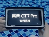 The GT7 Pro goes for a swim. (Image source: Realme)