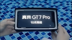 The GT7 Pro goes for a swim. (Image source: Realme)