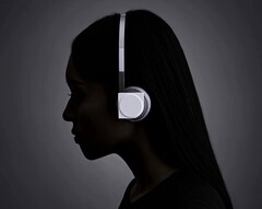 The latest km5 Bluetooth headphones are just 3.6 oz (Image source: km5)