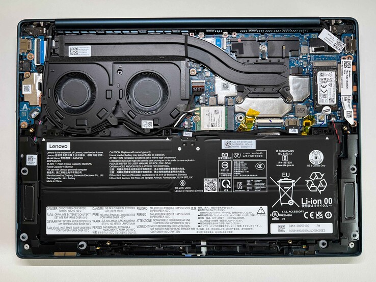 Yoga Slim 7 14AKP G10 for comparison. While the two models are identical externally, there are some differences internally