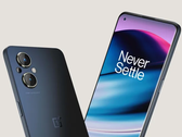 The OnePlus Nord N20 has a simple design, unlike the OnePlus 10 Pro. (Image source: PCMag UK)