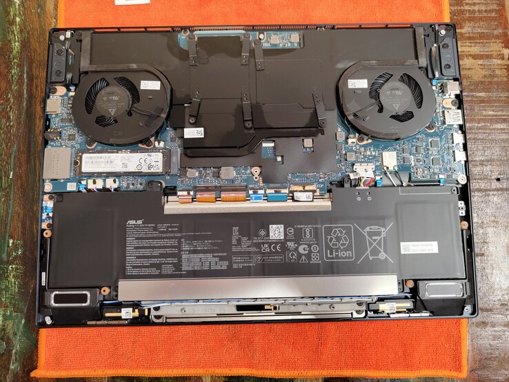 Inside the Asus Zenbook Pro 16X OLED