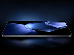 The OnePlus 15 could sport a 165 Hz display. Pictured: the screen of OnePlus 13. (Image source: OnePlus - edited) 