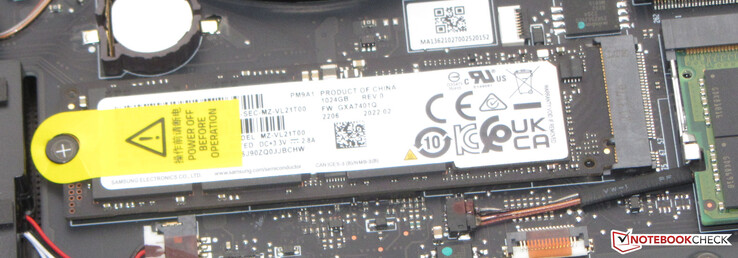 A PCIe-4 SSD serves as the system drive.