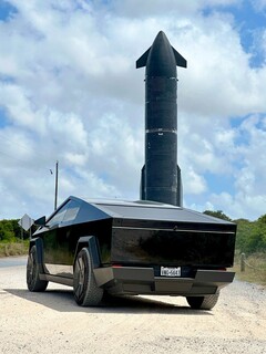 Cybertruck next to a SpaceX Starship rocket. (Image source: NikolaBrussels/X)