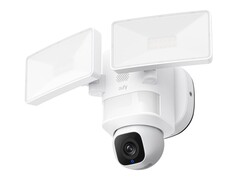 Eufy Security Floodlight Camera E30: New surveillance camera with lighting and siren. (Image source: Anker)