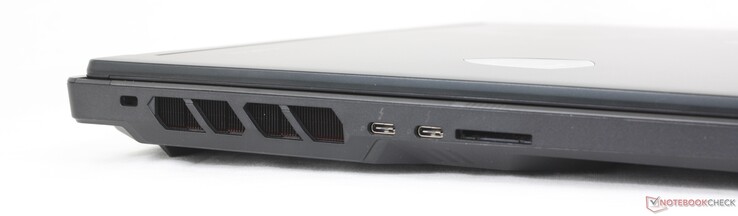 Left: Kensington lock, 2x USB-C Thunderbolt 4 w/ DisplayPort + Power Delivery, SD card reader