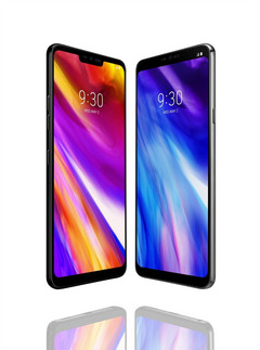The LG G7 ThinQ has a software feature that can "hide" the notch. (Source: LG) The LG G7 ThinQ has a software feature that can "hide" the notch. (Source: LG)