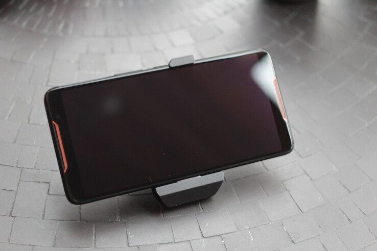 The ASUS ROG Phone with its detachable fan attached
