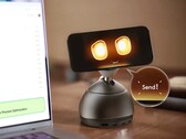 The Loona DeskMate expands iPhone with a little robot body (Image source: Keyi TEch)