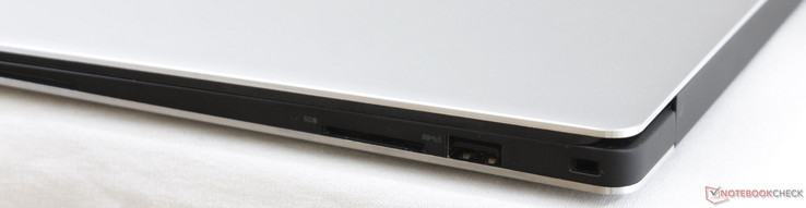 Right: SD reader, USB 3.0, Noble Lock