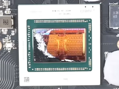 GPU die crack most likely caused by increased humidity levels (Image Source: KrisFix-Germany)