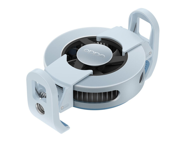 The Ice Wing Magnetic Cooling Clip can also attach to a smartphone using conventional clasps. (Image source: Oppo)