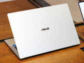 The Wildcat Lake laptop measures 10.4mm and weighs around 2.82lbs. Pictured: the backside of the new ExpertBook Air.