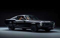 This electric 1967 Ford Mustang Fastback has no thunderous V8 sound, but more power than the original (Image: Charge Cars)