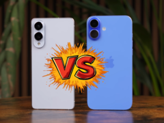 The Galaxy S25 Edge and the iPhone 16 Plus have similar dimensions except the thickness. (Image source: Versus on YouTube)