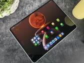 Oppo Pad 4 Pro in review. (Image source: Marcus Herbrich/Notebookcheck)