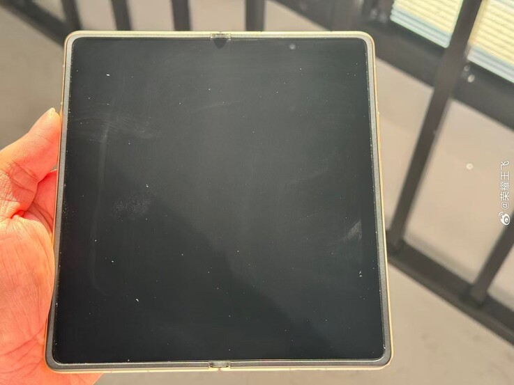 The Honor Magic will be the first foldable to feature a crease-free display.