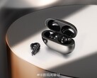 The "Realme Buds Air 5 Pro" in real life. (Source: Digital Chat Station via Weibo)