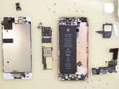 Apple iPhone SE teardown (Source: Vrm24)