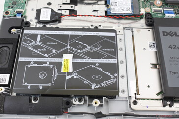Secondary 2.5-inch SATA bay. We appreciate the fact that Dell likes to print handy instructions for HDD upgrading