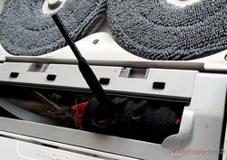 A shoelace has fallen victim to the Qrevo Curv 2 Pro