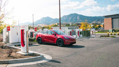 Model Y can now be had with free lifetime Supercharging (image: Tesla)