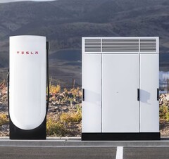 A Tesla V4 Supercharger and cabinet (Image source: Tesla)