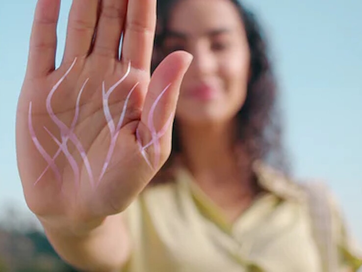 Palm vein patterns are much harder to duplicate than fingerprints. (Image source: Lockin)