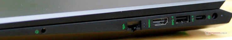 Right: Headset, Ethernet, HDMI 1.4, USB 3.0 (Gen 1) Type-A, USB 3.0 (Gen 1) Type-C, DC in