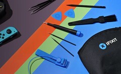 iFixit now offers special repair kits for game consoles. (Image source: iFixit)