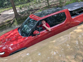 The Rivian R1T wades in deep water (Image source: Il Babbuino/X)