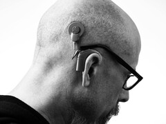 Microphones and external batteries could soon be a thing of the past. (Image source: pexels/Brett Sayles)