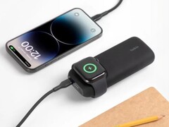 The Belkin BoostCharge Pro Fast Wireless Charger for Apple Watch + Power Bank 10K is being recalled. (Image source: Belkin)