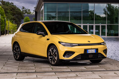 The new Leapmotor B05 aims to stand out as an affordable alternative in the electric compact segment, but it is still struggling with immature software features at launch