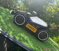 The Luba Mini shows impressive climbing ability in the test