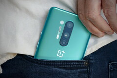 The OnePlus 8 Pro has confidently made its way into people&#039;s pockets. (Source: Digital Trends)