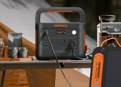 Jackery unveils Explorer 1000 v2 power station utilizing LFP batteries and AI-controlled charging. (Image source: Jackery)