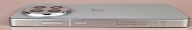 Right case side (buttons: volume, on/off)
