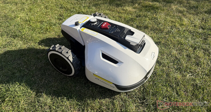 Mammotion Yuka tested during mowing
