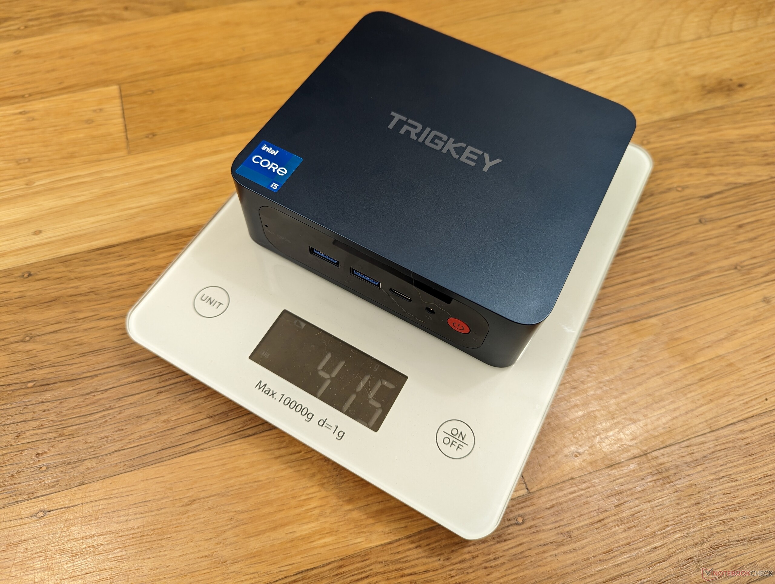 TRIGKEY Speed S1 mini PC with Intel Core i5 with Intel Iris Plus 655 GPU