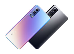 In the review: Vivo Y72 5G. Test device provided by: