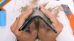 The Pixel Fold failed JerryRigEverything's tests for the same reasons as other recent Pixel flagships. (Image source: JerryRigEverything via @sondesix)