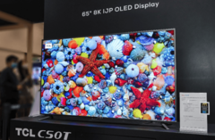 TCL CSOT inkjet-printed OLED panel (Image Source: HDTVtest)