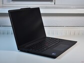 Maximum efficiency: Lenovo ThinkPad T14s Gen 6 shows why Lunar Lake is the perfect choice for business laptops, pictured: Lenovo ThinkPad T14s Gen 6 (Image source: Benjamin Herzig/Notebookcheck.com)