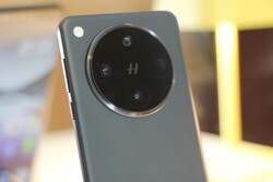 The Find X8 Pro is a good camera phone