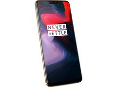 A few OnePlus 6 devices are suffering from flickering at high brightness levels.